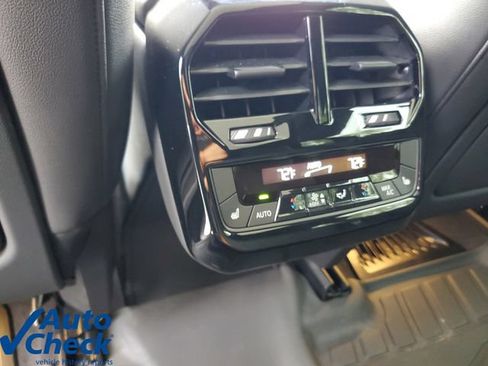 Used 2024 BMW iX xDrive50 w/ Convenience Package AWD/4WD image 15