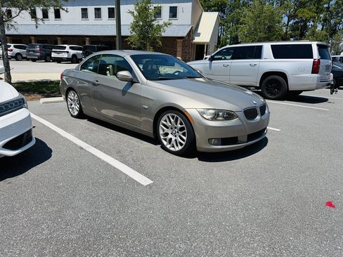 Used 2010 BMW 328i Convertible RWD image 6