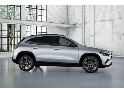 New 2026 Mercedes-Benz GLA 250 4MATIC image 15