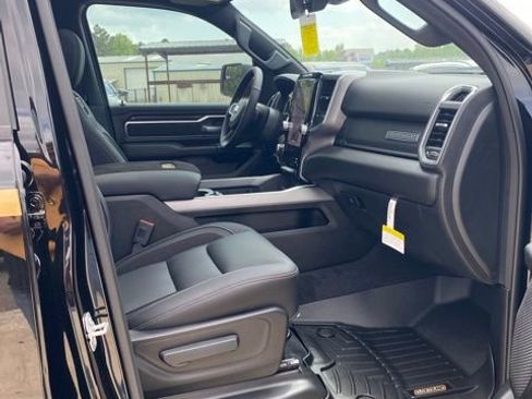 New 2026 RAM 1500 Big Horn AWD/4WD image 18