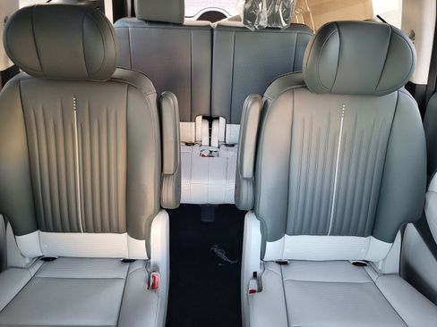 New 2026 Hyundai Ioniq 9 Calligraphy image 8