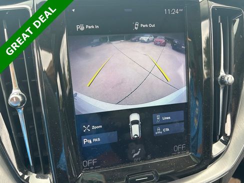 Used 2019 Volvo XC60 T5 Momentum w/ Premium Package FWD image 19
