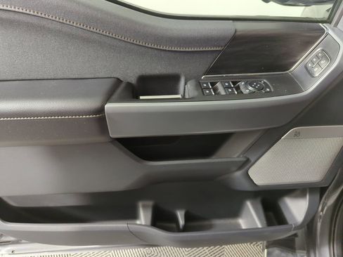 Used 2024 Ford F150 Lariat w/ FX4 Off-Road Package image 9