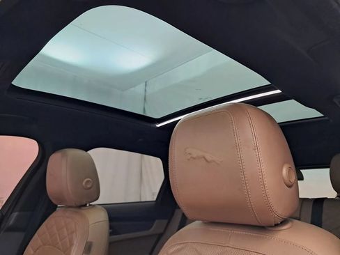 Used 2021 Jaguar F-PACE S AWD/4WD image 6
