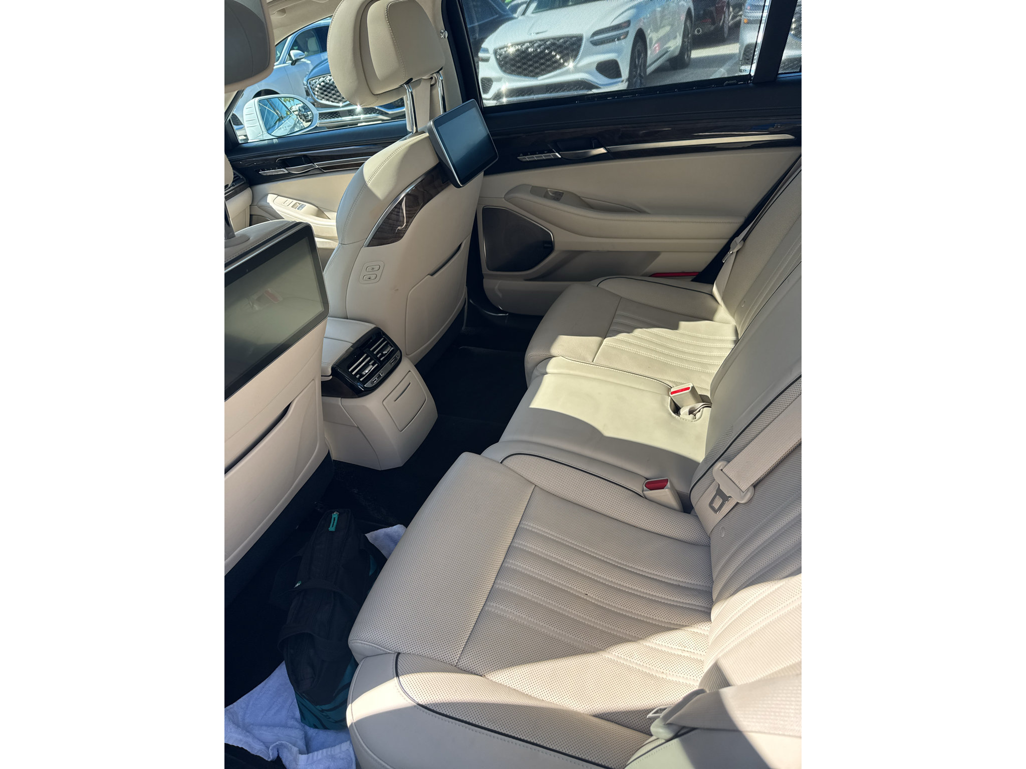 Used 2019 Genesis G90 5.0 Ultimate RWD image 14