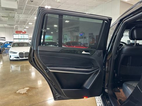 Used 2019 Mercedes-Benz GLS 550 4MATIC image 40