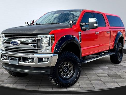 Used 2019 Ford F250 XLT w/ XLT Premium Package image 1