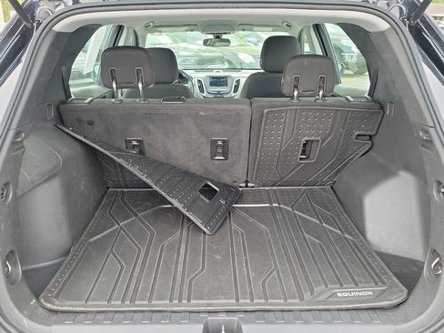 Used 2019 Chevrolet Equinox LS w/ LPO, Floor Liner Package FWD image 8