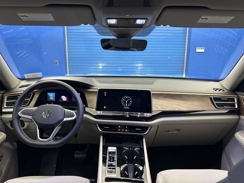 New 2026 Volkswagen Atlas SE image 27