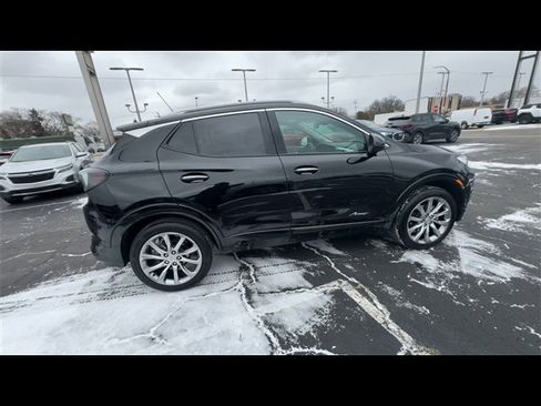 Certified 2024 Buick Encore GX Avenir image 9