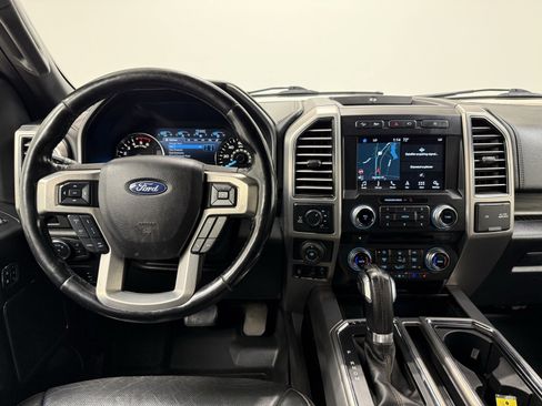 Used 2018 Ford F150 Platinum w/ Equipment Group 701A Luxury image 30