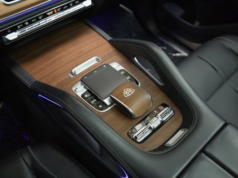 Used 2021 Mercedes-Benz Maybach GLS 600 4MATIC image 33