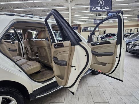 Used 2014 Mercedes-Benz ML 350 2WD image 16