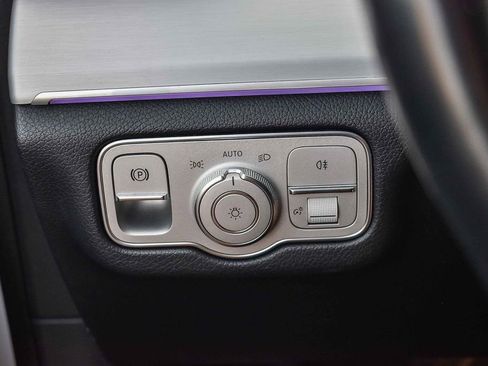 Used 2024 Mercedes-Benz GLE 350 4MATIC image 25