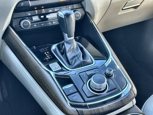 Used 2023 MAZDA CX-9 Signature image 17