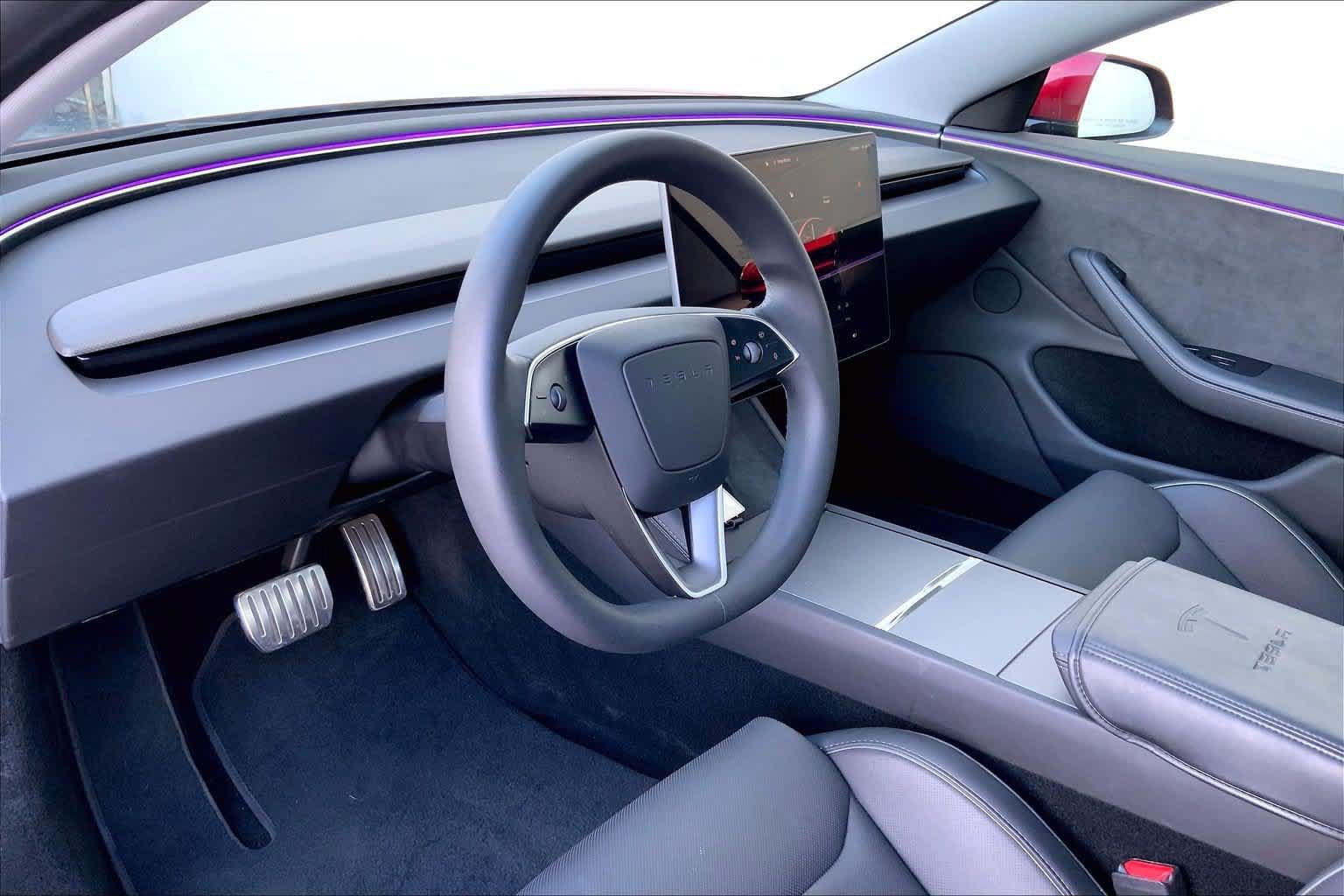 Used 2025 Tesla Model 3 Performance AWD/4WD image 2