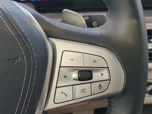 Certified 2023 BMW X7 xDrive40i w/ Premium Package image 28