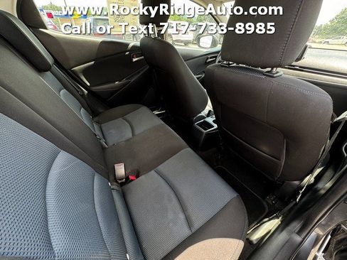 Used 2017 Toyota Yaris iA FWD image 13