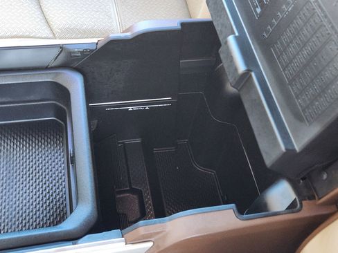 Used 2020 RAM 2500 Laramie image 22