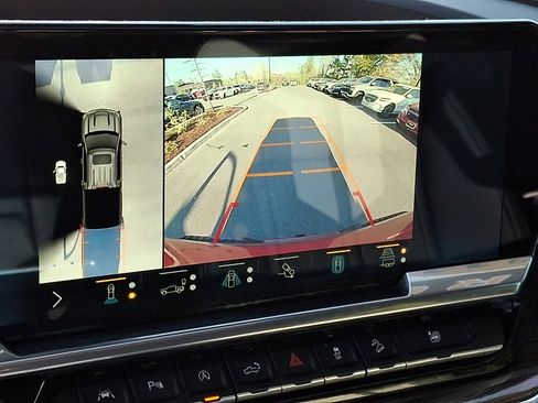 Used 2022 Chevrolet Silverado 1500 RST image 21