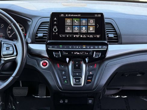 Used 2025 Honda Odyssey Sport-L image 19