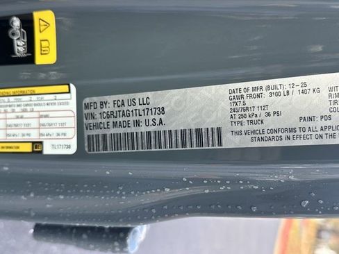 New 2026 Jeep Gladiator Sport image 30