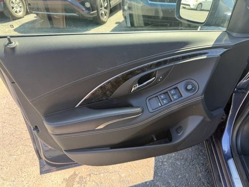 Used 2014 Buick LaCrosse FWD image 11