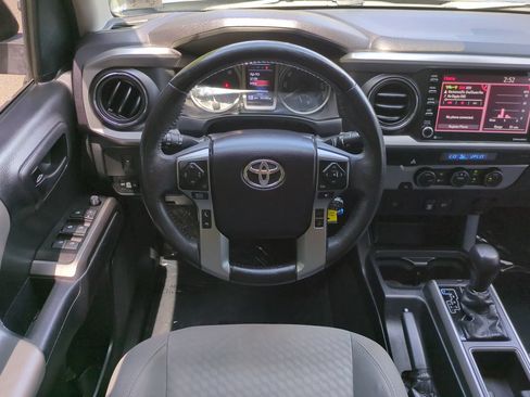Used 2021 Toyota Tacoma SR5 RWD image 16