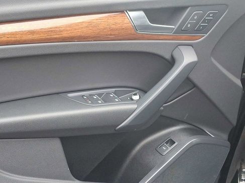 Certified 2023 Audi Q5 2.0T Premium w/ Convenience Package image 10