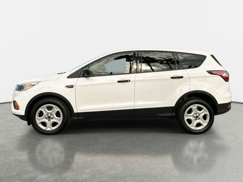 Used 2017 Ford Escape S FWD image 4