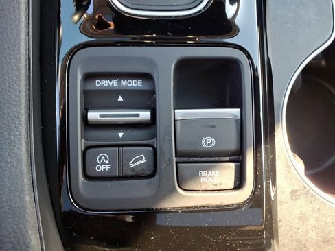 Used 2023 Honda Pilot Elite image 13