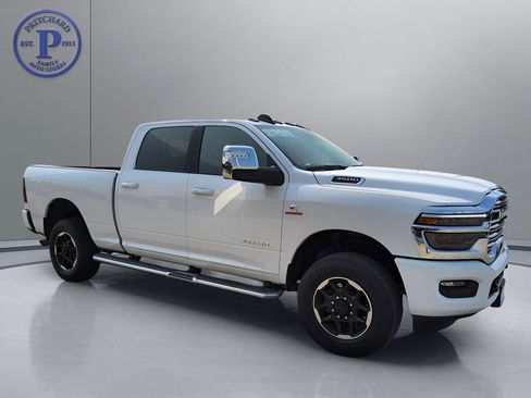 Used 2025 RAM 3500 Laramie AWD/4WD image 1
