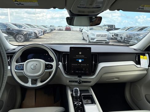 New 2026 Volvo XC60 B5 Ultra w/ Protection Package Premier image 10