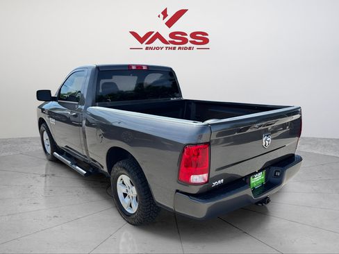 Used 2018 RAM 1500 Express RWD image 3