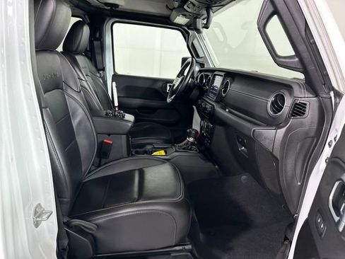 Used 2023 Jeep Wrangler Unlimited Sahara w/ Cold Weather Group image 28