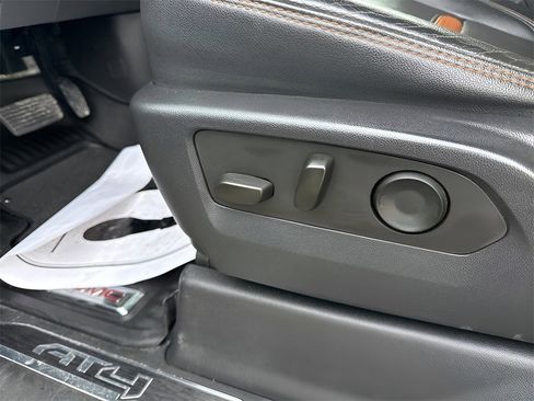 Used 2023 GMC Sierra 1500 AT4 image 23