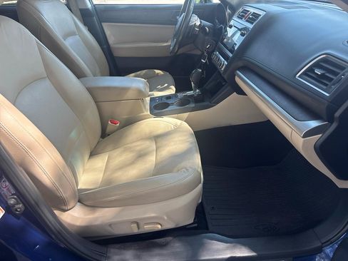 Used 2016 Subaru Outback 2.5i Limited AWD/4WD image 20