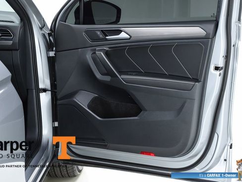 Used 2023 Volkswagen Tiguan SE R-Line image 31