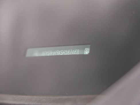 Used 2025 Cadillac Escalade V AWD/4WD image 29