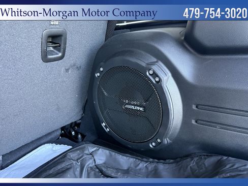 Used 2024 Jeep Wrangler Unlimited Rubicon w/ Technology Group image 13