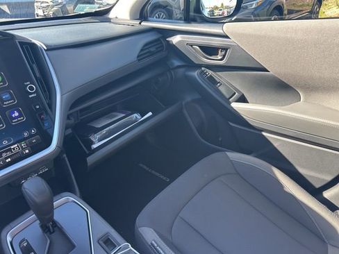 Used 2025 Subaru Crosstrek 2.0i Premium image 19