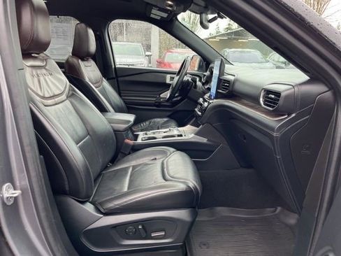 Used 2021 Ford Explorer Platinum w/ Equipment Group 601A image 13