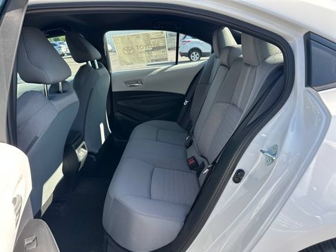 Used 2026 Toyota Corolla SE FWD image 17
