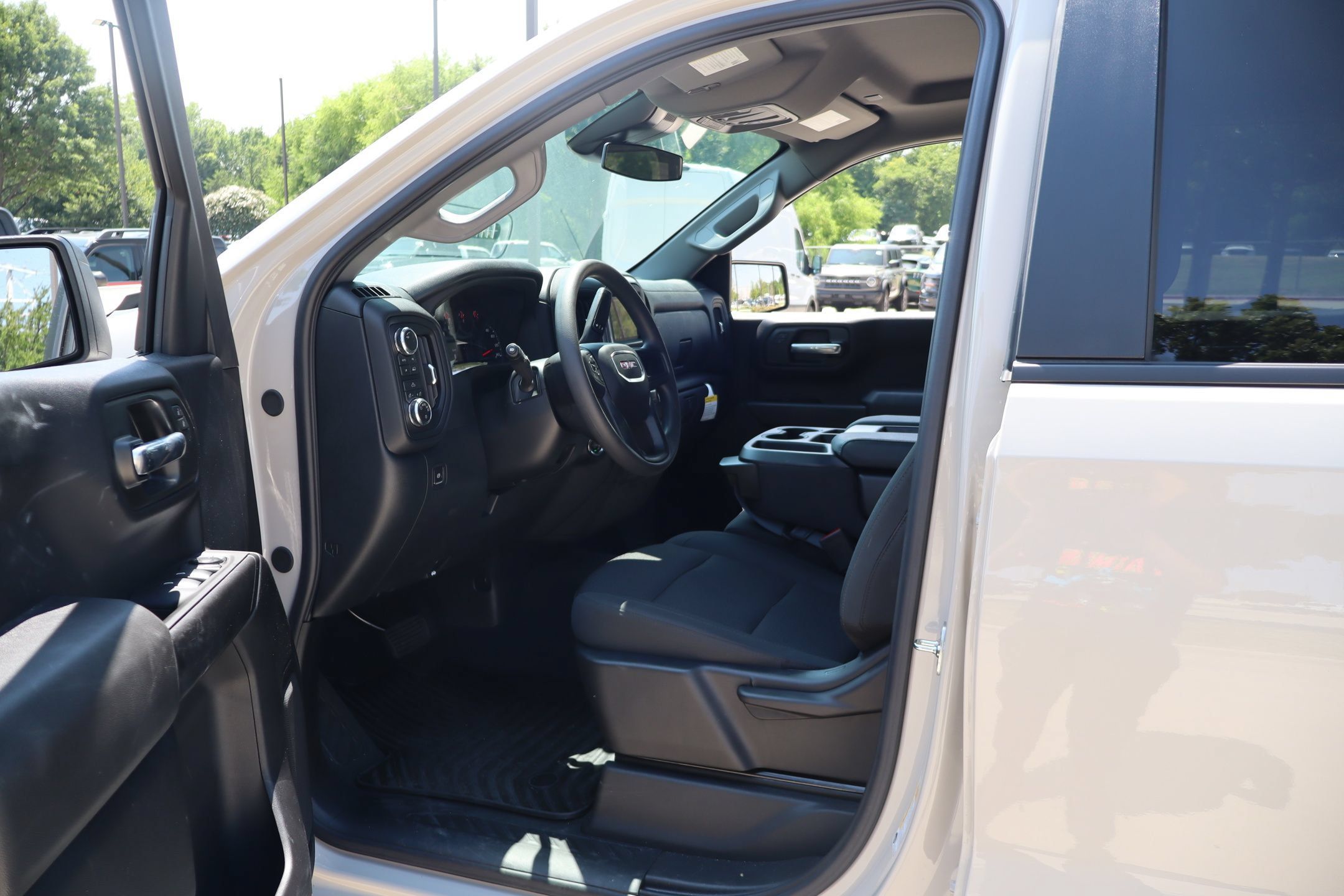 Used 2026 GMC Sierra 1500 Pro w/ Graphite Edition AWD/4WD image 26