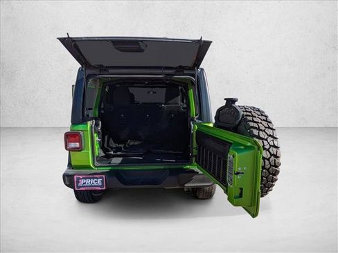 Used 2018 Jeep Wrangler Unlimited Sport S image 23