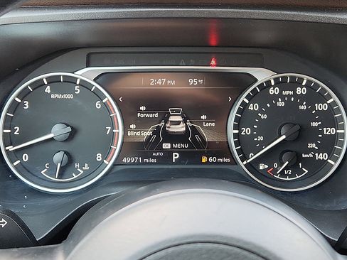 Used 2023 Nissan Rogue S image 10