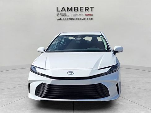 Used 2026 Toyota Camry LE FWD image 8