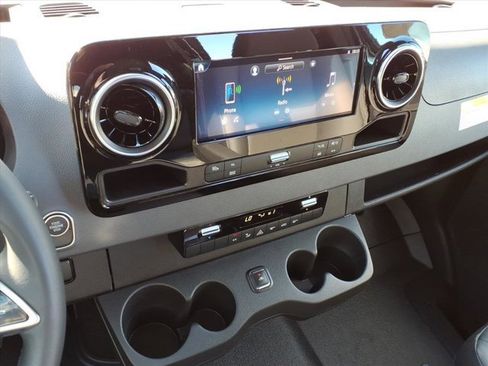 New 2025 Mercedes-Benz Sprinter 2500 image 5