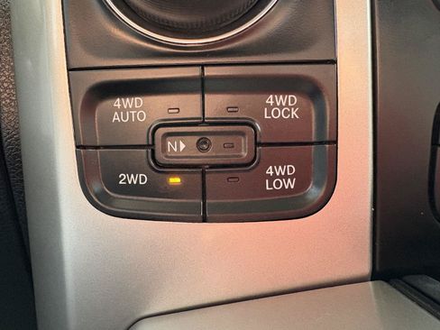 Used 2017 RAM 1500 Big Horn AWD/4WD image 17