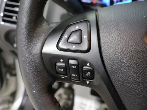 Used 2018 Ford Flex SEL FWD image 32